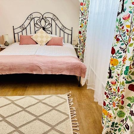 Holiday In Gyula Exterior foto